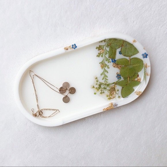 Pressed floral jewelry dish/rolling tray - Picture 3 of 11